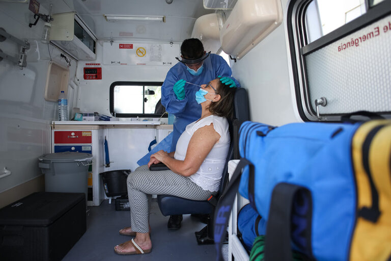 Unidade Móvel de Testes Rápidos Covid-19 | Setúbal