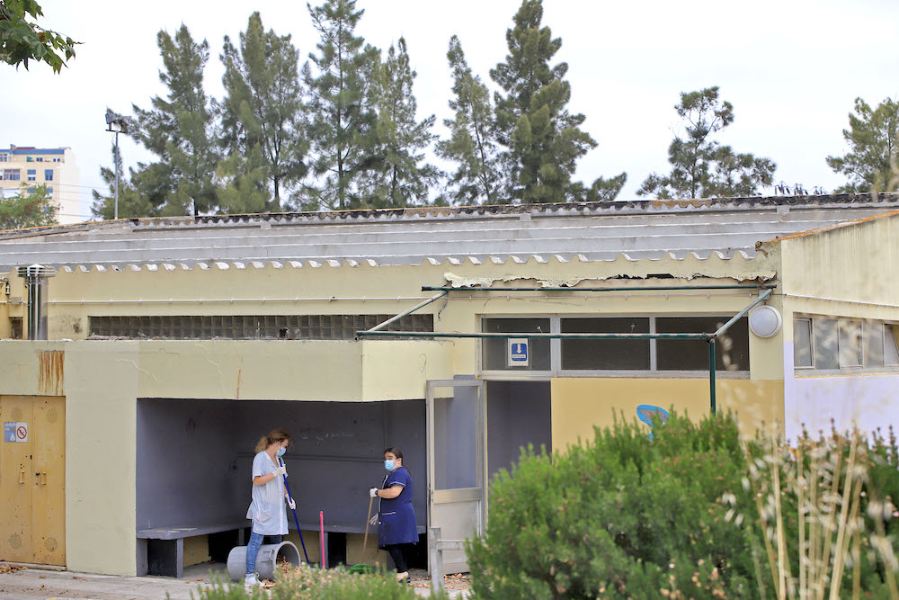 Substituição de Coberturas em fibrocimento - EB Aranguez