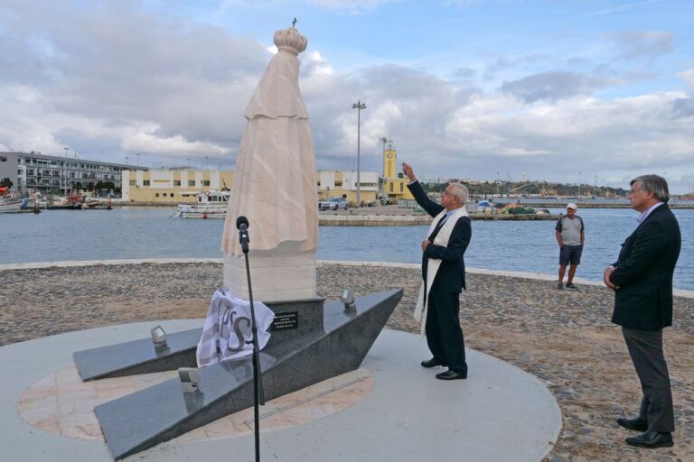 Estátua de Nossa Senhora do Rosário de Troia - inauguração