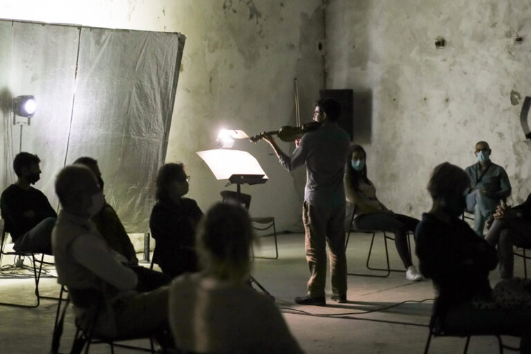 La Lontananza Nostalgica Utopica Futura