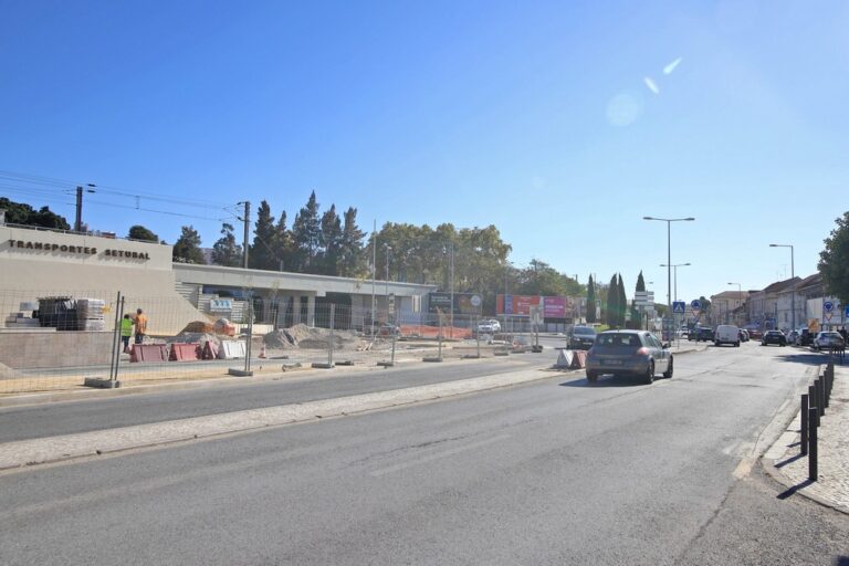 Avenida dos Ciprestes - obras Interface Transportes Setúbal