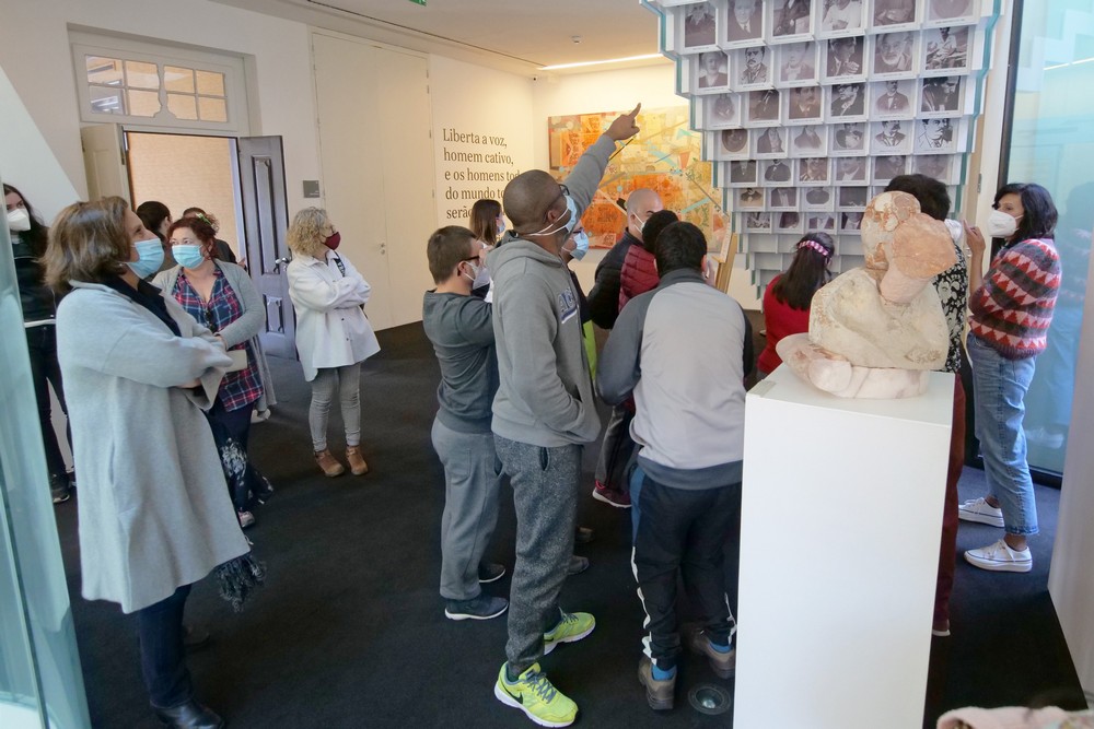 Projeto Cultura Sem Barreiras promove ação de capacitação sobre atendimento inclusivo