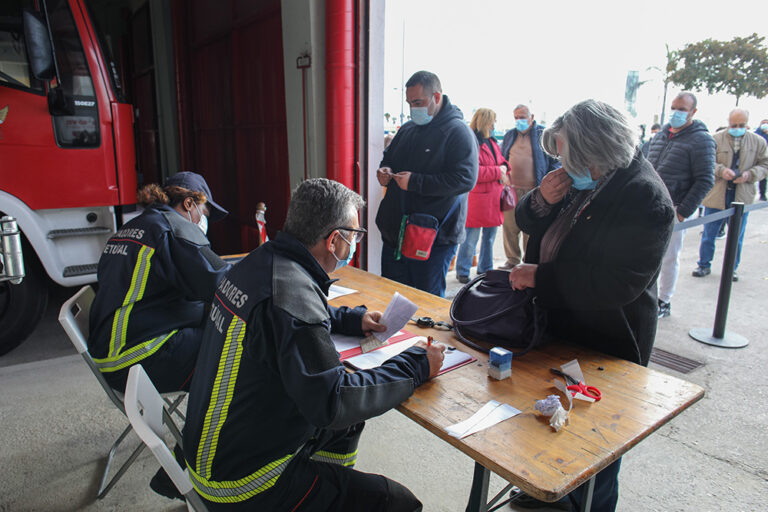 Testes gratuitos à covid-19 disponibilizados no Quartel dos Bombeiros Voluntários de Setúbal