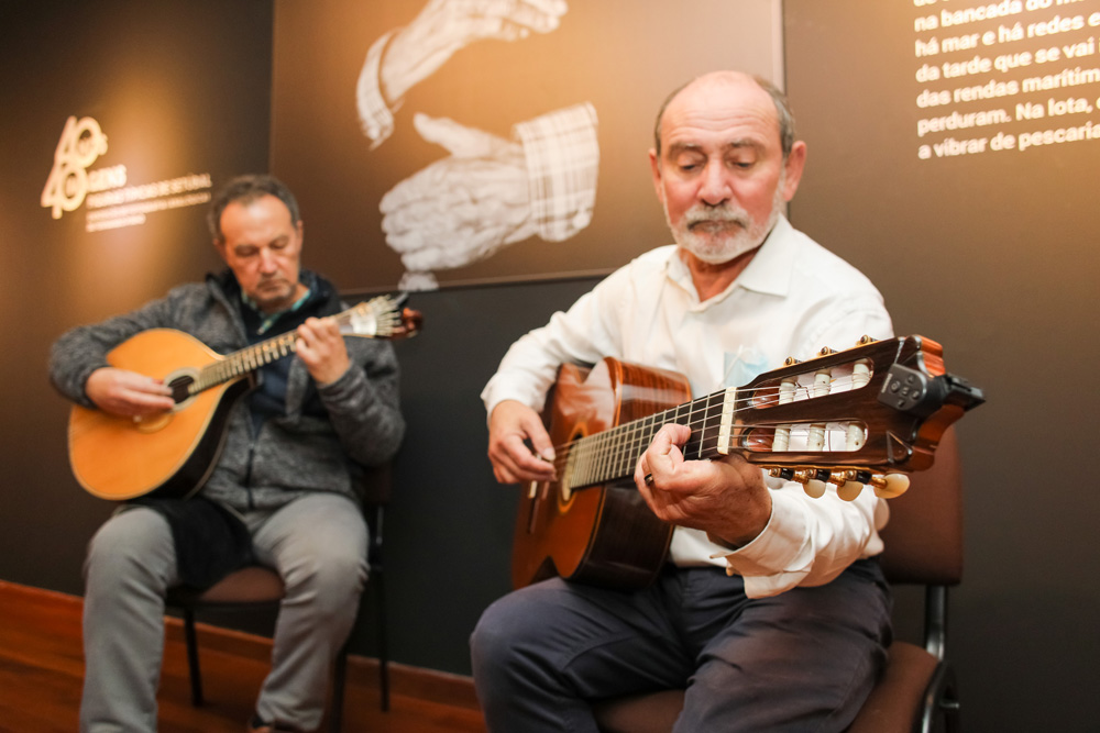 A exposição "40 Anos, 40 Imagens - Típicas de Setúbal", com fotografias de Fernando Pinho, está patente no Museu de Trabalho Michel Giacometti