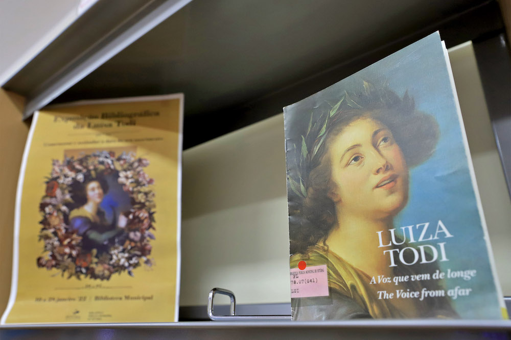 269.º aniversário de Luísa Todi. Exposição "Comemorar Luísa Todi".