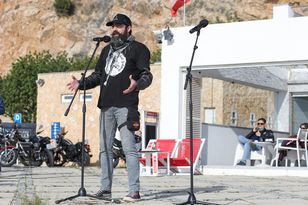 O Mergulho Motard Solidário, realizado n dia 1 de janeiro, na Praia da Figueirinha, visou angariar fundos para a Associação Nacional de Cuidadores Informais