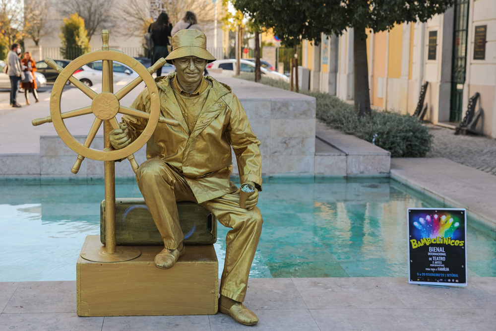 Bambolinices - Estátua Viva - Oskav Nazaré