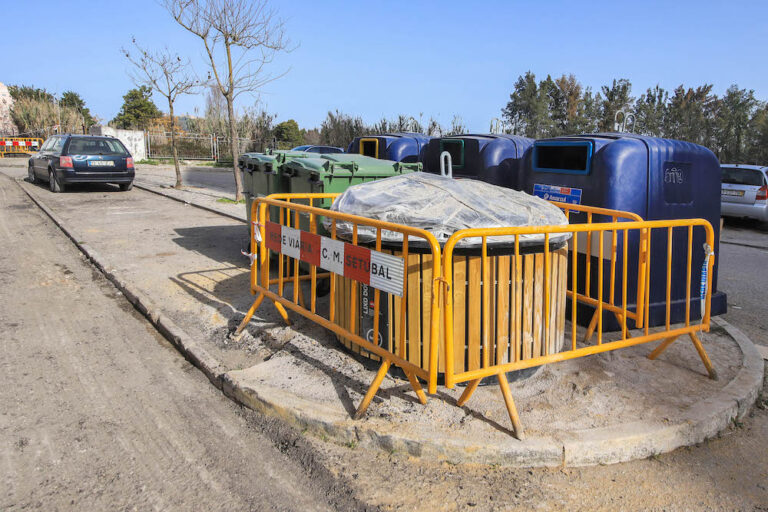 A Câmara Municipal de Setúbal está a proceder à colocação de mais de uma dezena de contentores semienterrados em vários locais do concelho