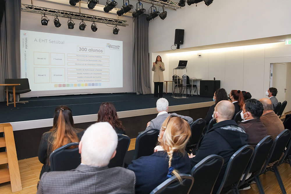 Formação + Próxima | sessão de apresentação