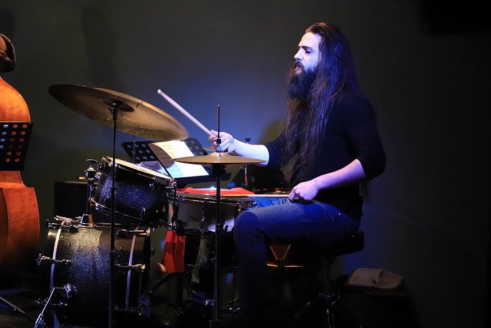 Círculo de Jazz de Setúbal. Dupla André Fernandes (guitarra) e John O'Gallagher (saxofone).