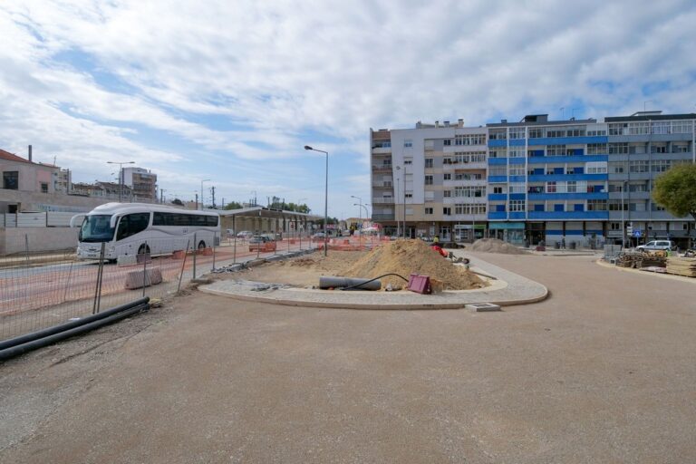 Obra na Praça do Brasil motiva condicionamento rodoviário