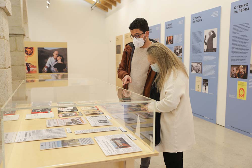 Centenário de José Saramago | Exposição "Voltar aos passos que foram dados"