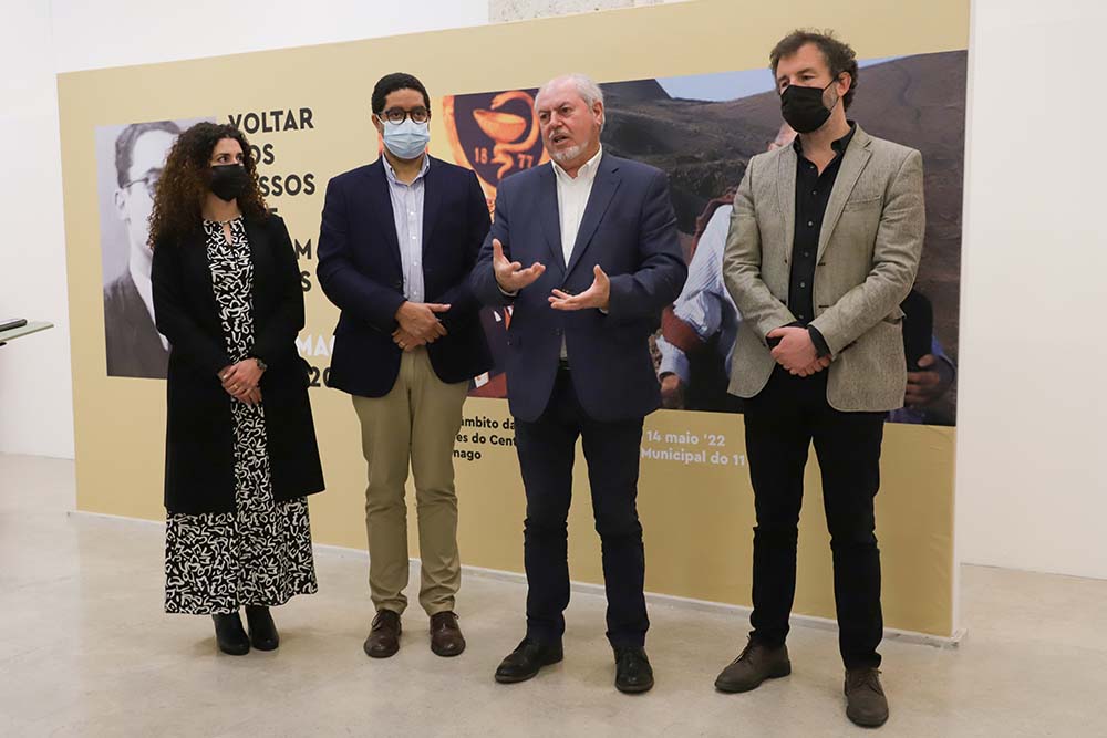 Centenário de José Saramago | Exposição "Voltar aos passos que foram dados"