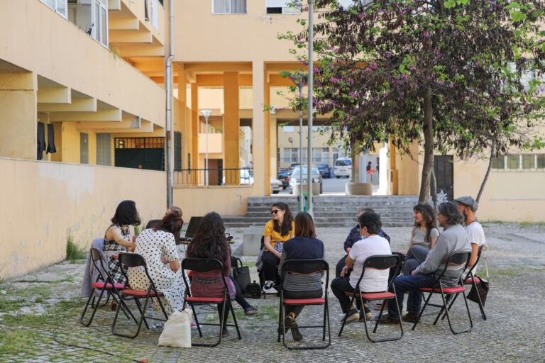 Conversas-fiadeiras em São Sebastião