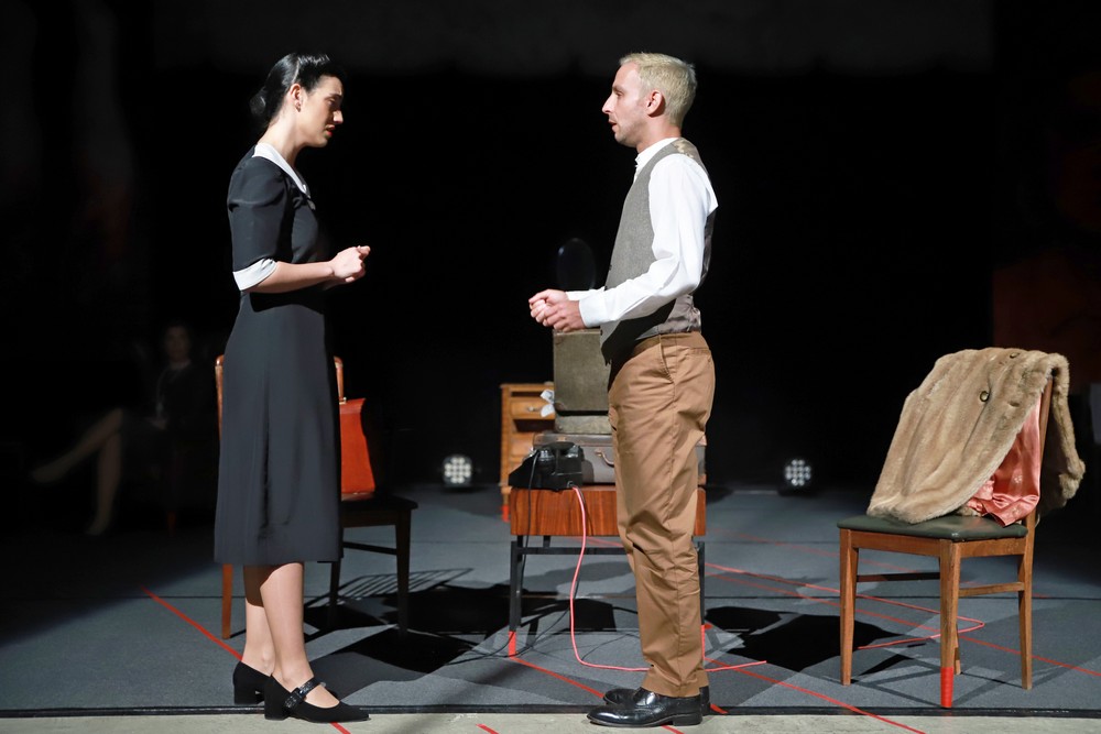 Cruz de Giz - peça de teatro do TAS - A Gráfica