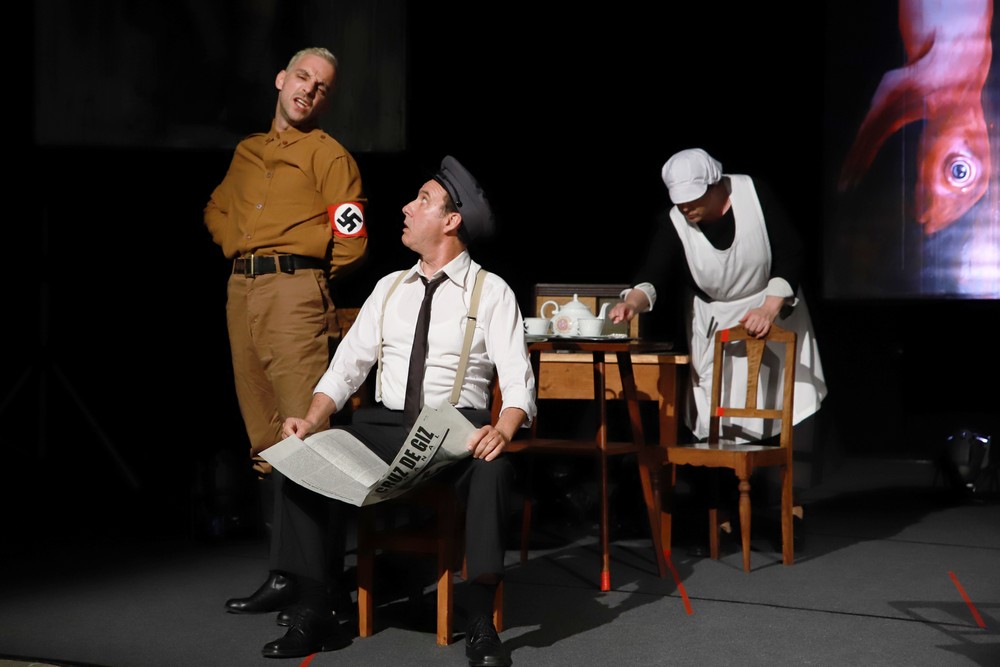 Cruz de Giz - peça de teatro do TAS - A Gráfica