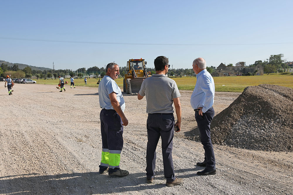 Parque de rebatimento na zona da Várzea
