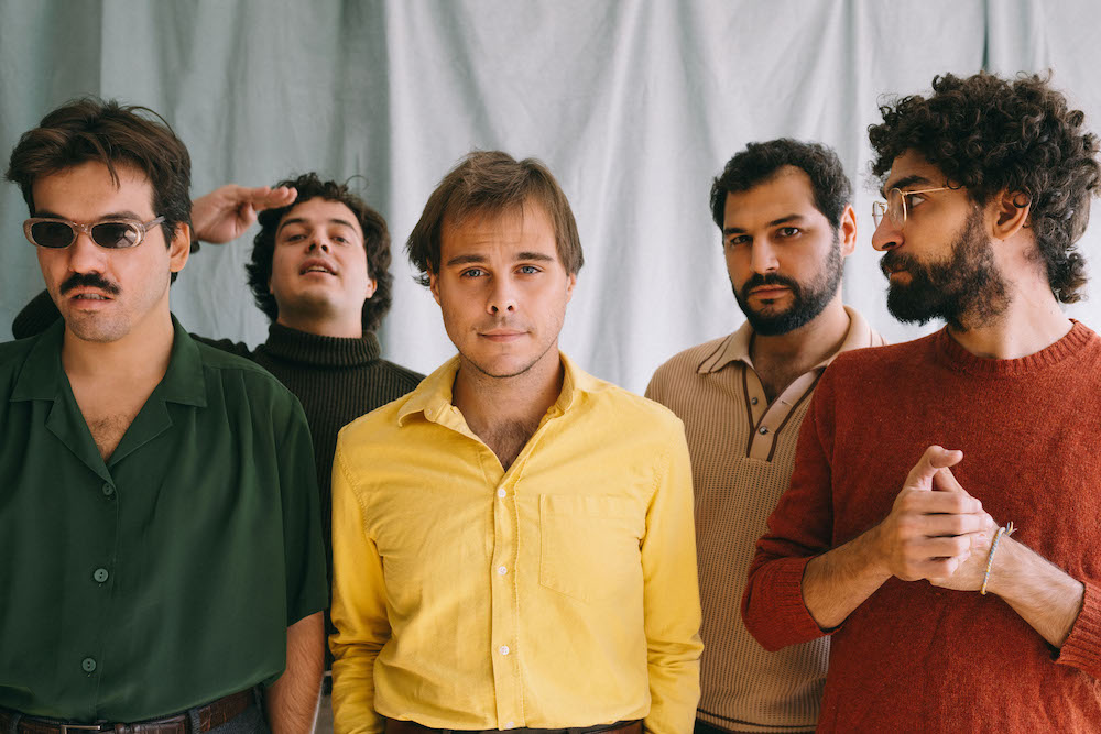 Capitão Fausto atuam no palco principal da Feira de Sant'Iago