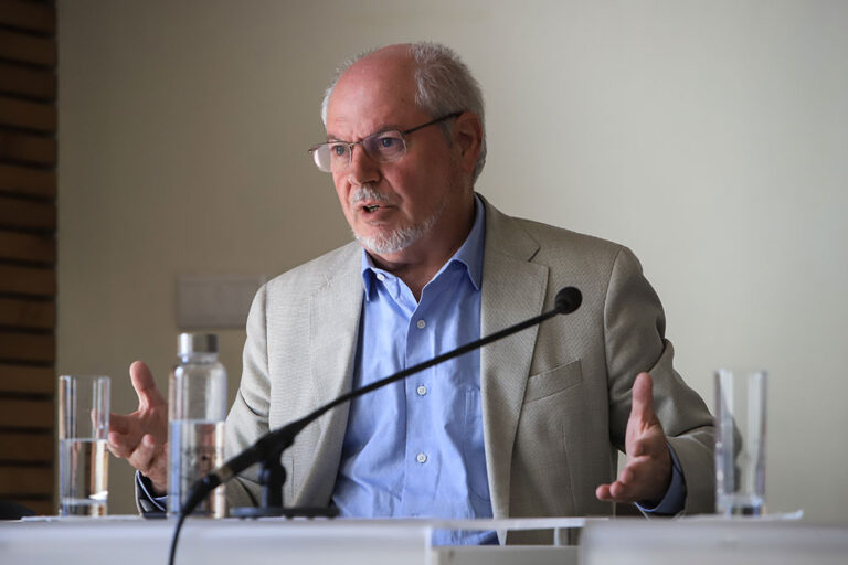 Conferência de imprensa sobre IMI e IRS