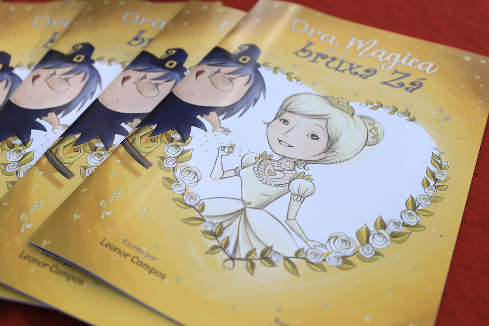Apresentação de livro "Dra. Mágica e a Bruxa Zá" de Leonor Campos