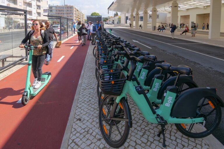 Inauguração do smarthub no Interface de Transportes de Setúbal.