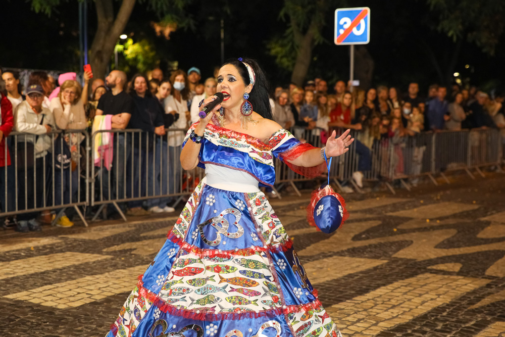 Marchas Populares 2022 | Desfile de apresentação | APPACDM de Setúbal com a madrinha Maria do Céu Freitas