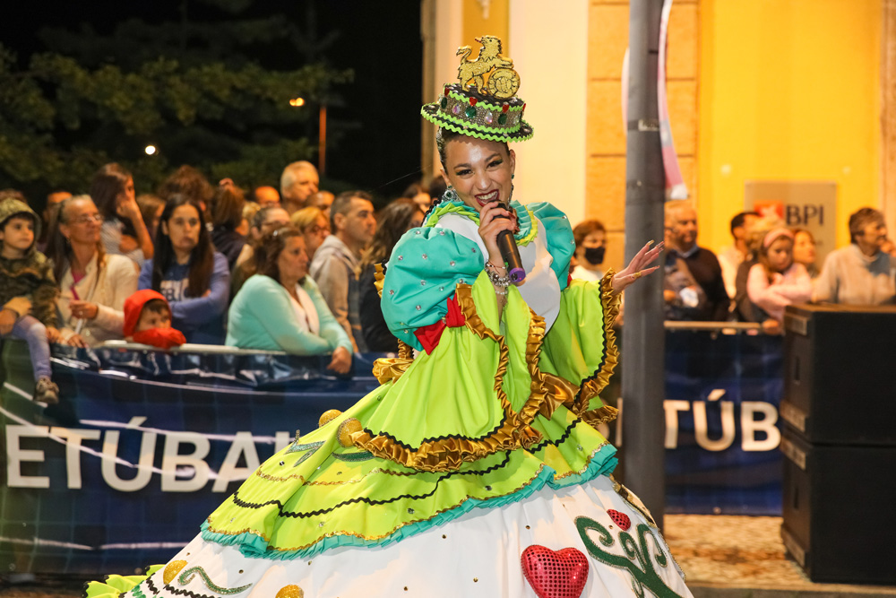 Marchas Populares 2022 | Desfile de apresentação | Grupo Desportivo Setubalense "Os 13" com a madrinha Íris Cruz