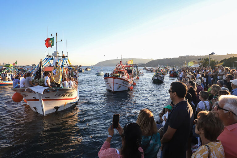 Círio de Nossa Senhora do Rosário de Troia.