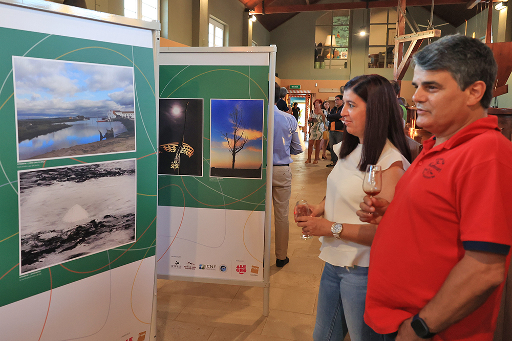 Exposição de fotografia "Luz da Mourisca", no Moinho de Maré da Mourisca.