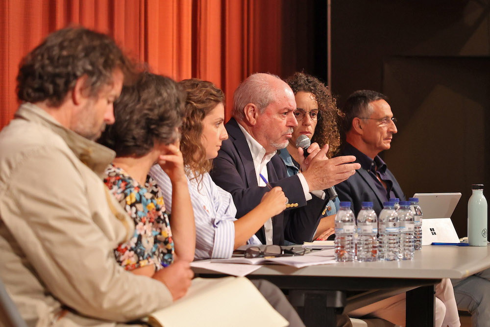 Sessão de esclarecimento em Azeitão sobre transportes públicos