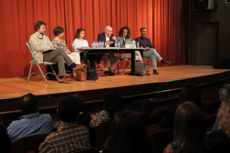Sessão de esclarecimento em Azeitão sobre transportes públicos