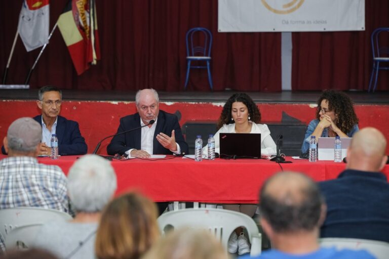 Sessão de esclarecimento na freguesia do Sado sobre transportes públicos