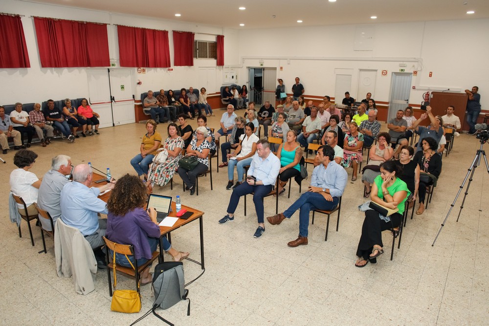 Sessão de esclarecimento e debate nas Pontes sobre a qualidade do serviço de transportes públicos nos concelho