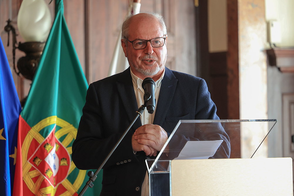 Biografia de Carlos Cardoso apresentada no Salão Nobre dos Paços do Concelho