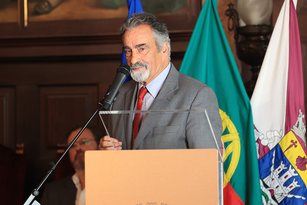 Biografia de Carlos Cardoso apresentada no Salão Nobre dos Paços do Concelho