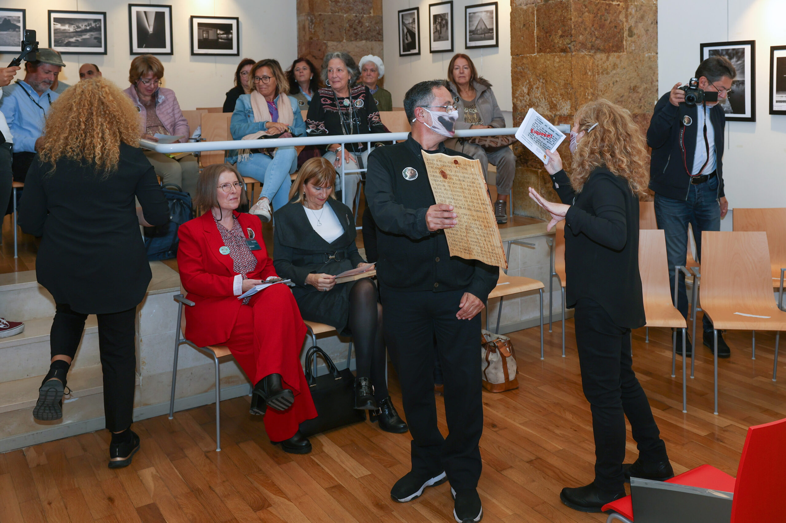 Maratona Saramaguiana, evento realizado na Biblioteca Pública Municipal, inserido nas comemorações do centenário de José Saramago em Setúbal.