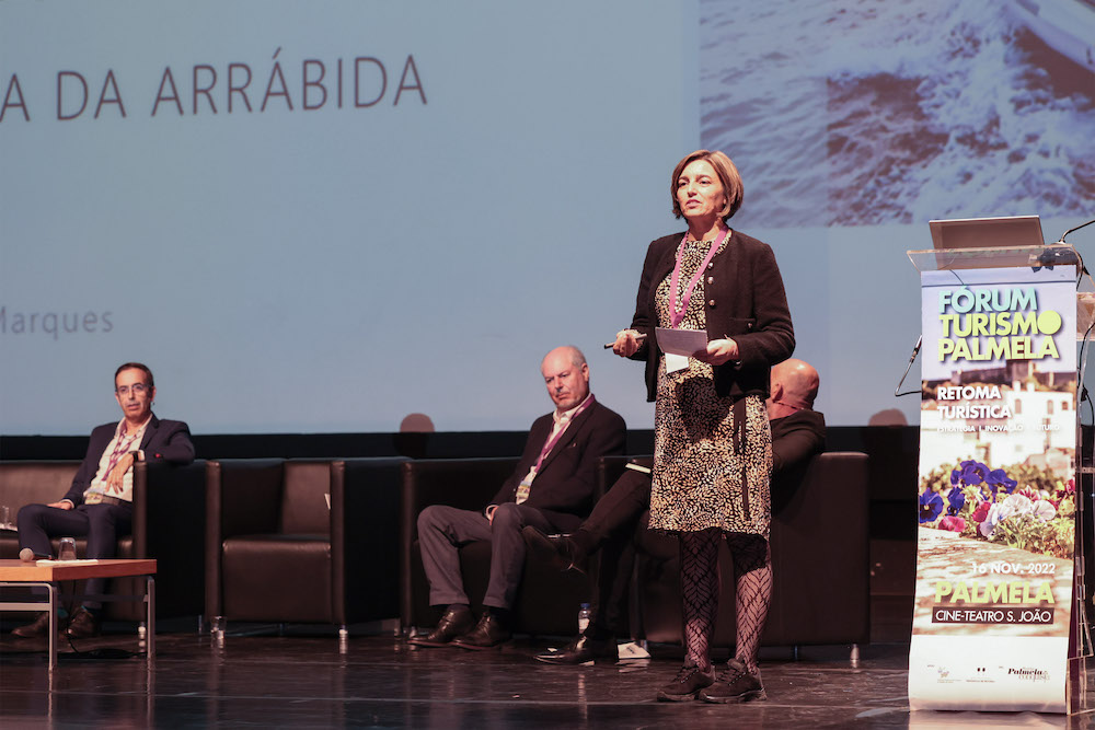 Argentina Marques, vereadora da Câmara Municipal de Sesimbra, no Fórum Turismo de Palmela, dedicado à "Retoma Turística".