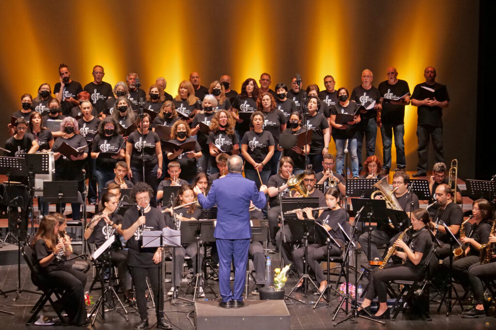 Coral Luísa Todi apresenta "Viva la Vida"