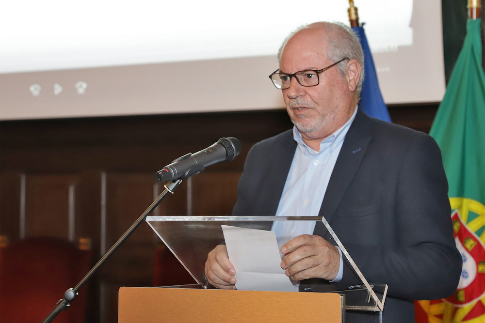 Presidente da Câmara, André Martins, na homenagem da Câmara Municipal à Federação de Andebol de Portugal, ao selecionador nacional Danilo Ferreira e ao jogador Euclides Soares pela conquista dos títulos mundial e europeu de andebol em cadeira de rodas.