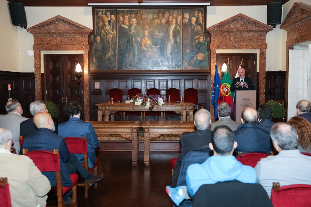 Presidente da Câmara, André Martins, na cerimónia de assinatura do protocolo para a cedência dos campos desportivos do Parque Verde da Bela Vista ao Clube de Ténis de Setúbal.