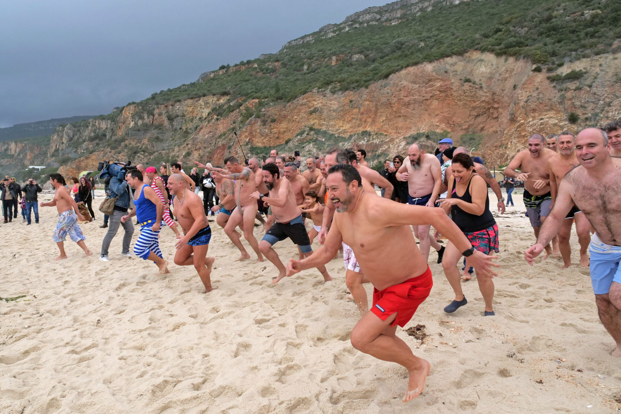 Mergulho Motard Solidário 2023, na praia da Figueirinha.