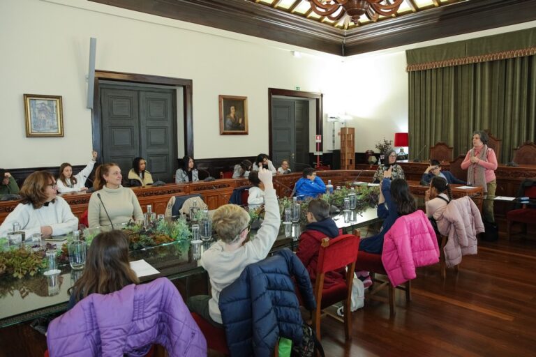 Alunos do Agrupamento Barbosa du Bocage visitam a Câmara Municipal no âmbito de "Setúbal, Cidade Educadora"