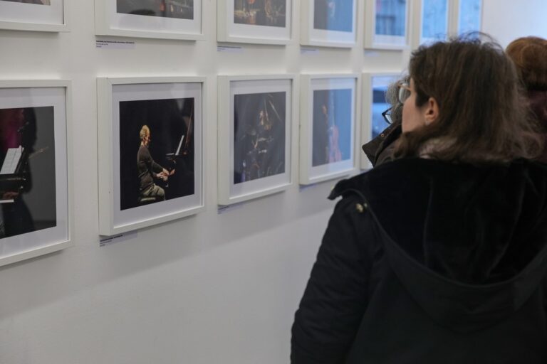 Exposição "De Corpo Inteiro" mostra gente do jazz