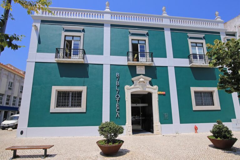 Biblioteca Pública Municipal de Setúbal - Serviços Centrais