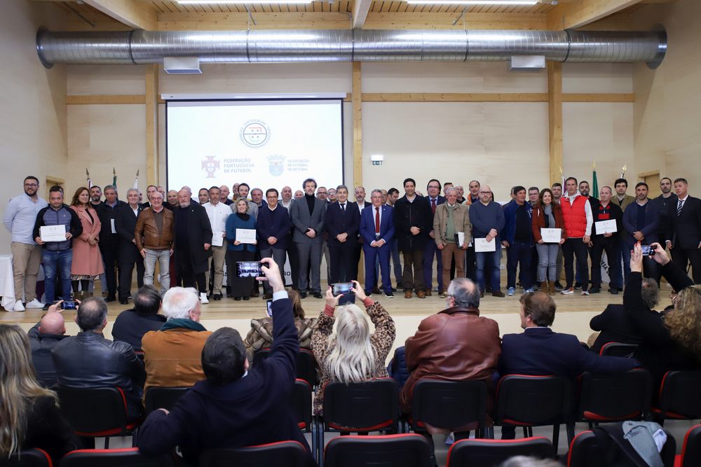 Auditório Bocage foi palco da entrega das placas e diplomas aos clubes certificados como entidades formadoras