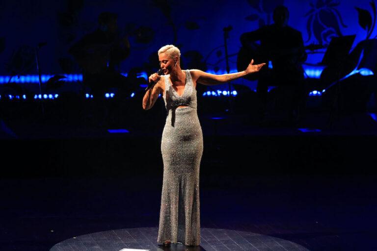 "Mariza Canta Amália" em concerto no Fórum Luísa Todi