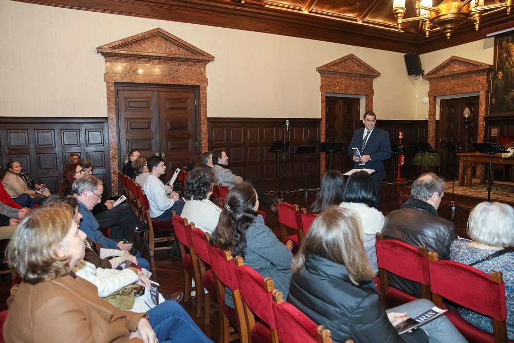 Polaris Solar Ensemble apresenta-se em concerto