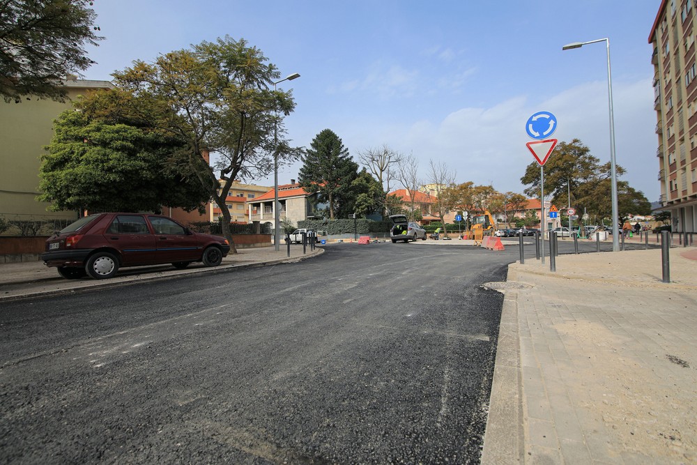 Repavimentações nas ruas dos Arcos, Jorge de Sousa e Oliveira Martins