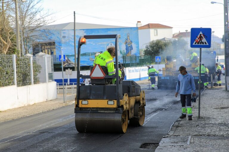 Repavimentações na Rua Batalha do Viso.