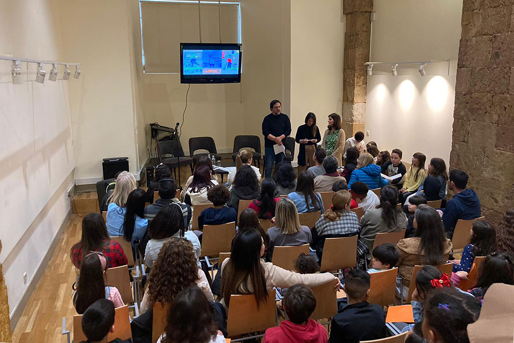 Apresentação do Recurso Pedagógico 'Podes ser o que Quiseres' - Plano Municipal para a Igualdade e Não Discriminação